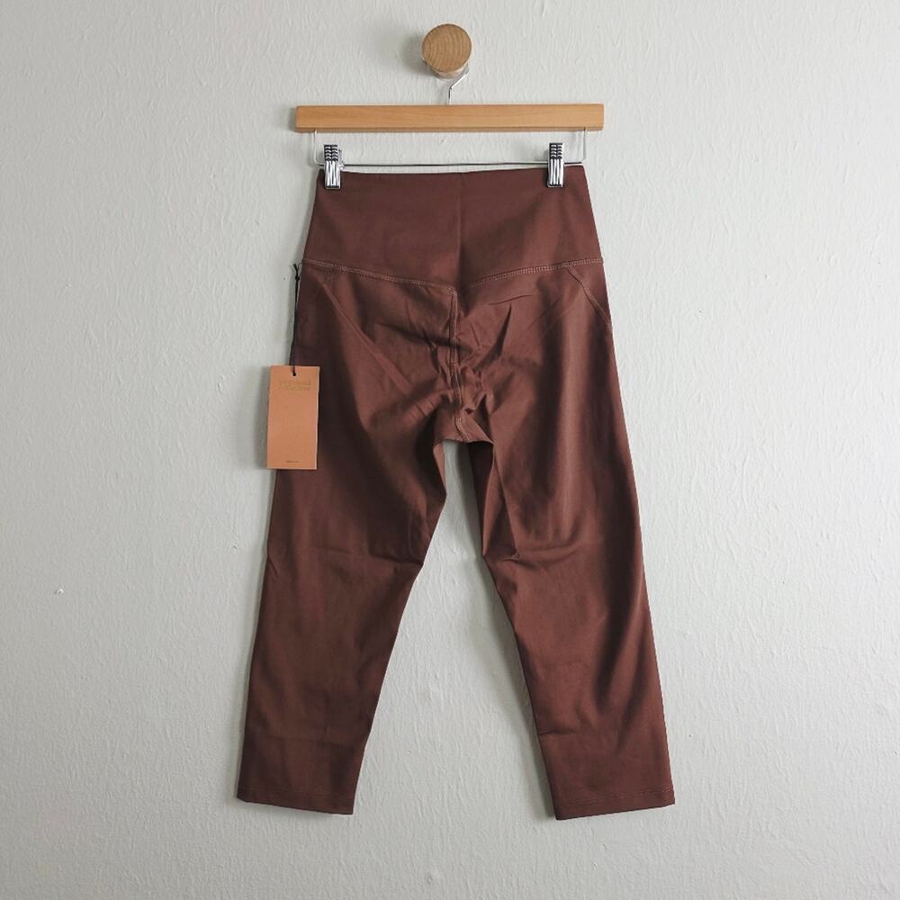 NWT Girlfriend Collective Compressive High Rise 7/8 Leggings Earth Brown M - Picture 8 of 10